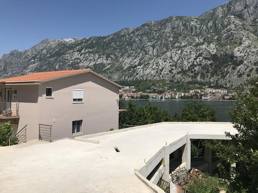 Apartmani Cuce Kotor Luaran gambar